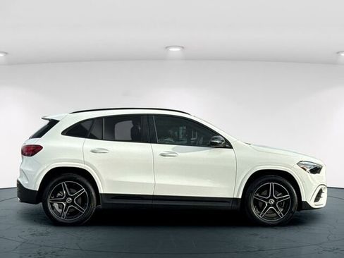 Used 2025 Mercedes-Benz GLA 250 4MATIC image 8