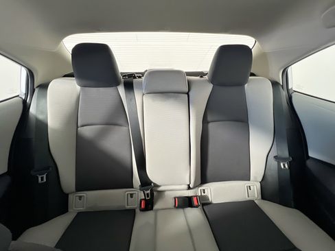 Used 2026 Toyota Corolla LE FWD image 31