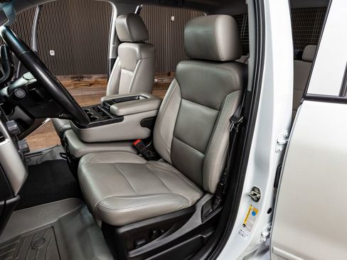 Used 2018 Chevrolet Silverado 1500 LT w/ All Star Edition image 29