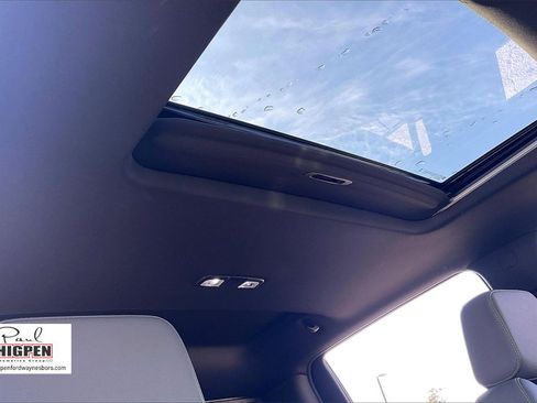 Used 2025 Chevrolet Silverado 1500 ZR2 w/ Technology Package image 22