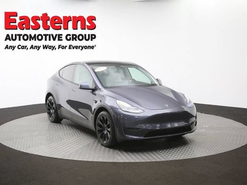 Used 2021 Tesla Model Y Long Range AWD/4WD image 44