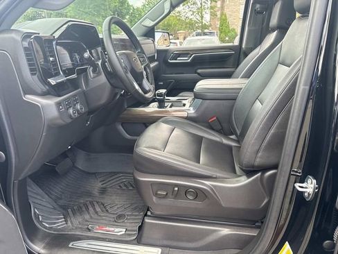 Used 2024 Chevrolet Silverado 1500 LT Trail Boss w/ LT Trail Boss Premium Package image 22