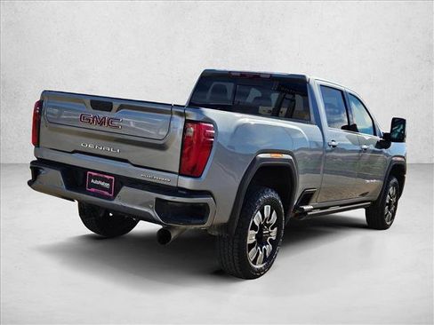 Used 2024 GMC Sierra 2500 Denali w/ Technology Package image 5