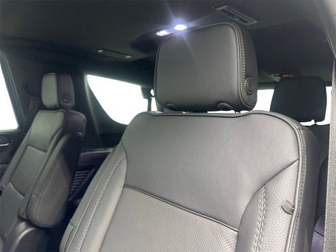 Used 2024 GMC Yukon Denali image 35