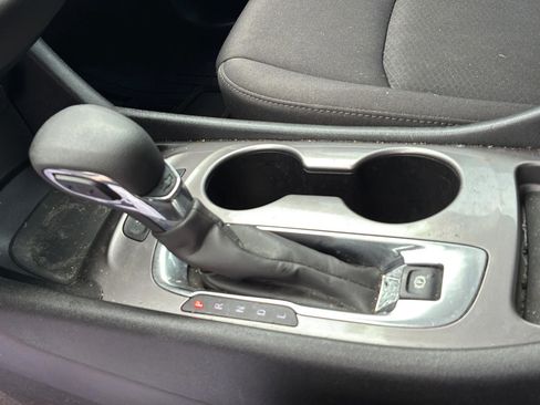Used 2024 Chevrolet Malibu LS FWD image 18