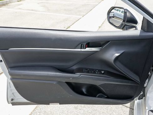Used 2024 Toyota Camry XSE FWD image 14