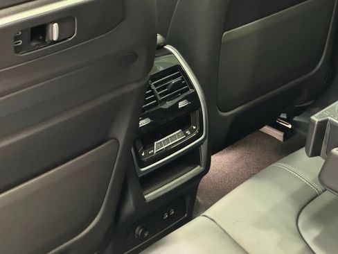 Used 2026 BMW X5 M60i AWD/4WD image 19