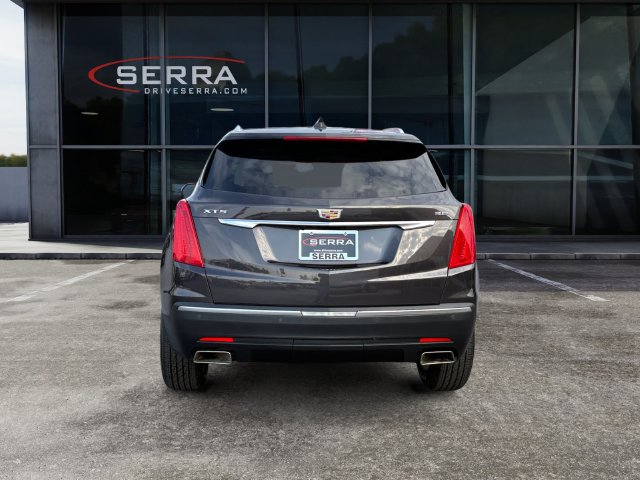 Used 2017 Cadillac XT5 Luxury w/ Driver Awareness Package FWD image 4