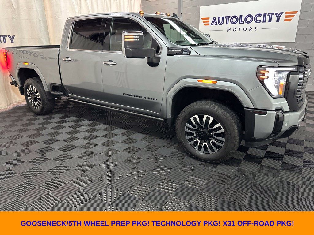 Used 2025 GMC Sierra 3500 Denali Ultimate AWD/4WD image 1