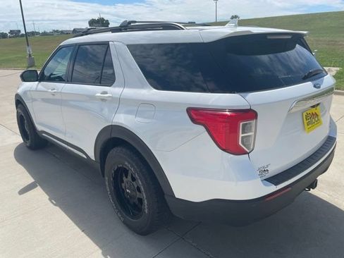 Used 2022 Ford Explorer XLT w/ Class IV Trailer Tow Package AWD/4WD image 6
