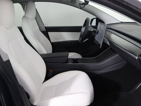 Used 2020 Tesla Model Y Performance image 16
