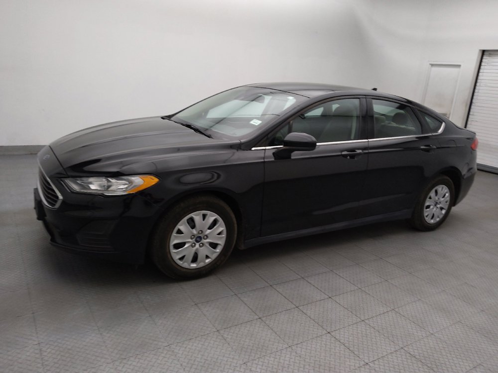 Used 2020 Ford Fusion S FWD image 2
