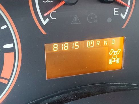 Used 2015 Nissan Titan S image 19