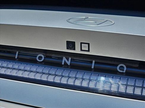 Used 2024 Hyundai Ioniq 6 Limited RWD image 30