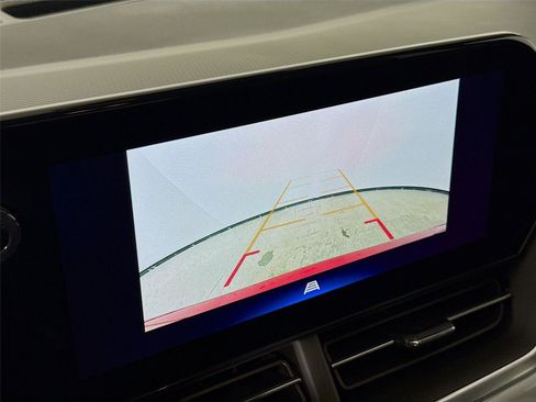 Used 2024 Chevrolet Trax LT w/ Driver Confidence Package image 13