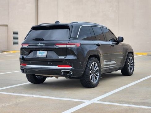 Used 2022 Jeep Grand Cherokee Overland w/ Advanced Protech Group III AWD/4WD image 5