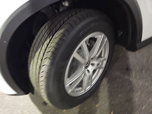 New 2026 Mercedes-Benz GLC 300 image 34