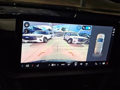 New 2025 Ford Explorer Active image 16