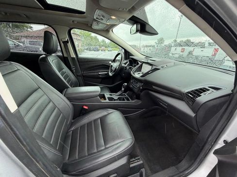 Used 2018 Ford Escape Titanium w/ Ford Safe & Smart Package AWD/4WD image 24