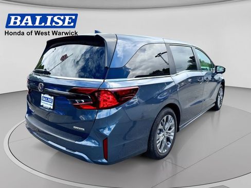 New 2026 Honda Odyssey Touring image 6