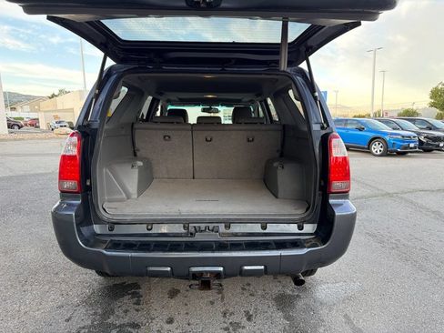 Used 2008 Toyota 4Runner SR5 AWD/4WD image 14