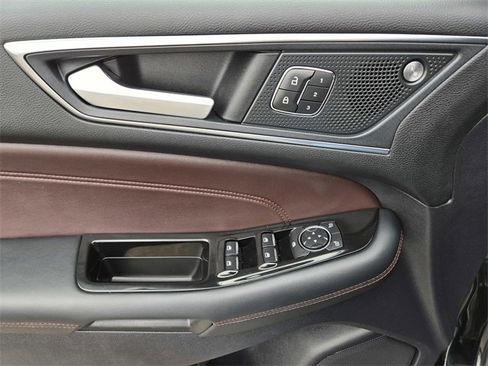 Used 2020 Ford Edge Titanium w/ Equipment Group 301A image 21