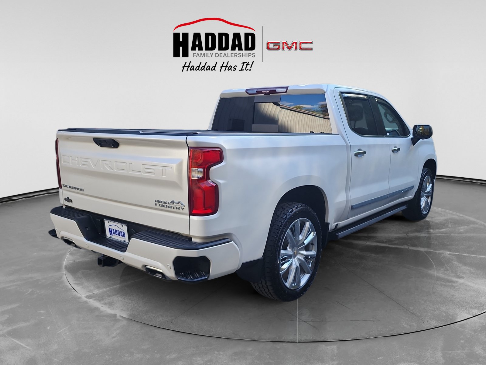 Used 2023 Chevrolet Silverado 1500 High Country AWD/4WD image 5