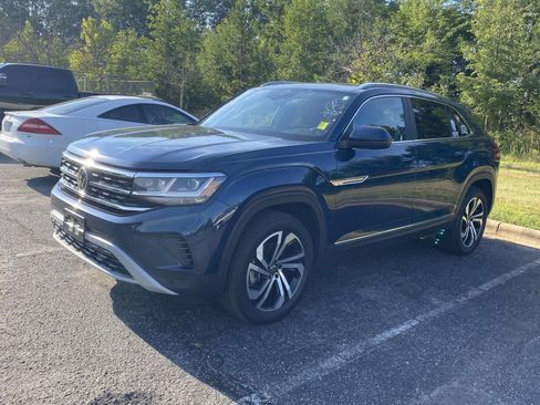 Used 2023 Volkswagen Atlas Cross Sport SEL AWD/4WD image 3