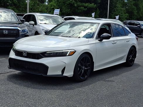 Used 2025 Honda Civic Sport image 2