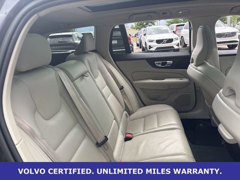 Certified 2023 Volvo V60 B5 Cross Country Plus w/ Climate Package AWD/4WD image 11