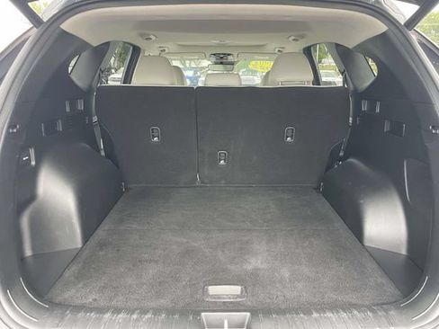 Used 2022 Hyundai Tucson SEL w/ Convenience + Premium Package FWD image 10
