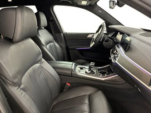 Used 2022 BMW X7 xDrive40i w/ Executive Package AWD/4WD image 14
