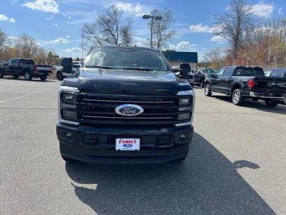 New 2025 Ford F350 Platinum w/ FX4 Off-Road Package