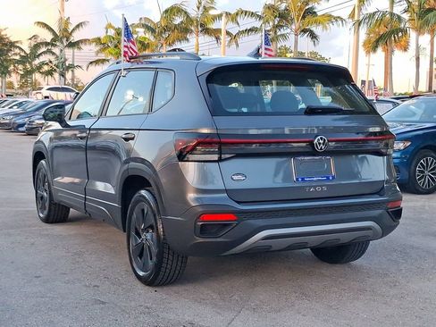 Used 2025 Volkswagen Taos S FWD image 4