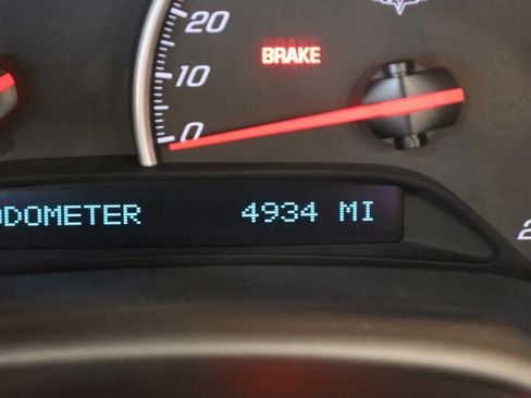 Used 2013 Chevrolet Corvette 427 w/ 1SC Preferred Equipment Group image 26