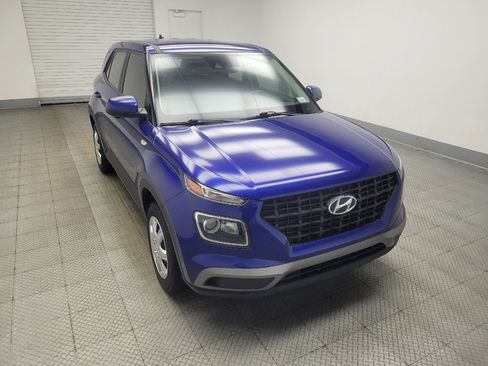 Used 2020 Hyundai Venue SE FWD image 13