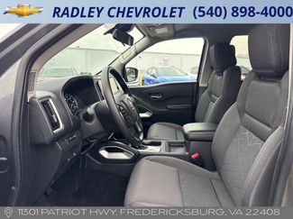 Used 2025 Nissan Frontier SV video 3