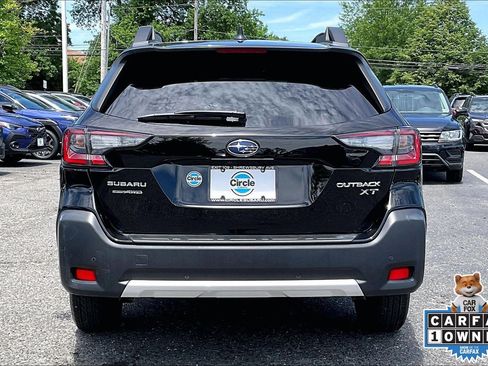 Certified 2025 Subaru Outback Limited XT AWD/4WD image 4