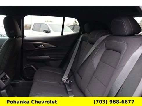 New 2026 Chevrolet Equinox EV LT image 24