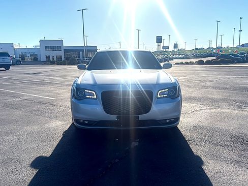 Used 2022 Chrysler 300 S image 2