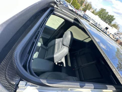 Used 2025 Chevrolet Equinox LT w/ Convenience Package II image 6