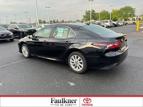 Used 2023 Toyota Camry LE FWD image 15