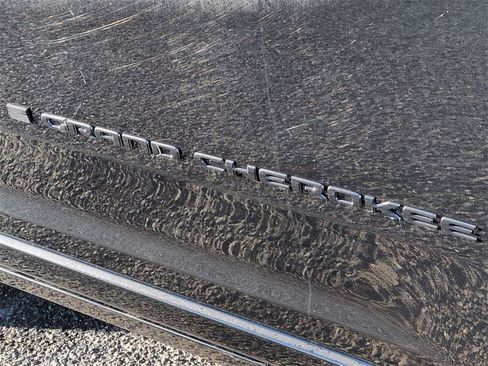 Used 2024 Jeep Grand Cherokee Summit image 29