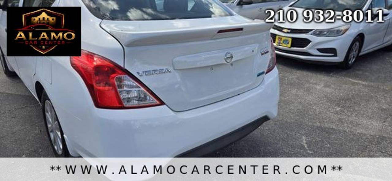 Used 2015 Nissan Versa S Plus FWD image 11