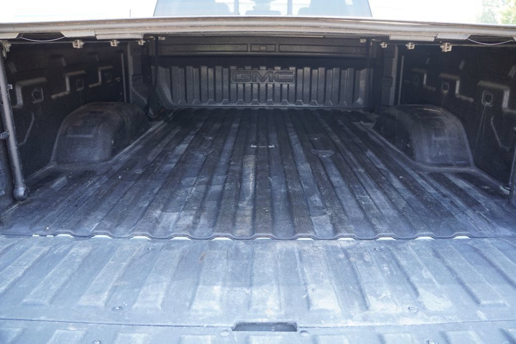 Certified 2025 GMC Sierra 3500 Denali Ultimate AWD/4WD image 24