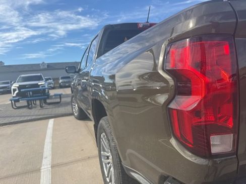 Used 2024 Chevrolet Colorado LT w/ LT Convenience Package II image 14