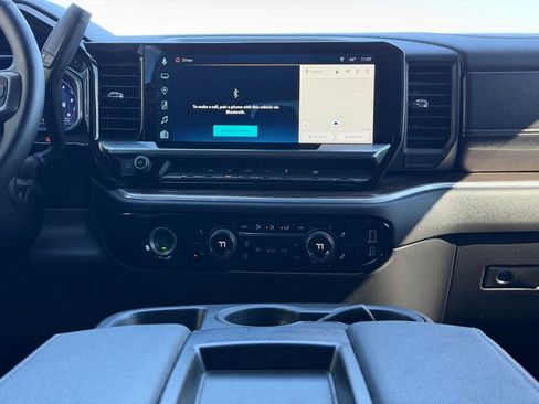 Used 2024 Chevrolet Silverado 1500 LT image 22