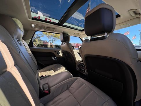 Used 2022 Land Rover Range Rover Sport HSE Silver Edition image 29