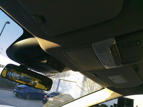 Used 2023 Nissan Rogue SV image 28