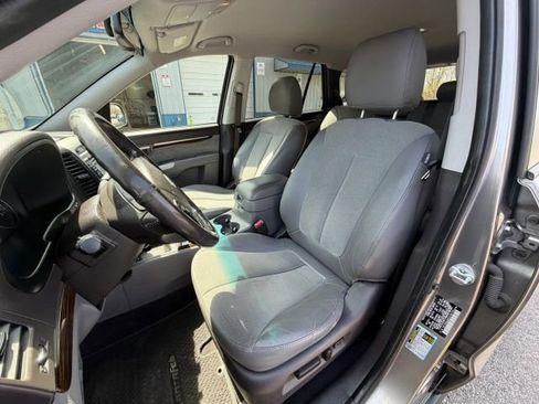 Used 2012 Hyundai Santa Fe SE image 9